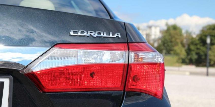 Toyota Corolla 1.6 Valvematic klasę wyżej • AutoCentrum.pl