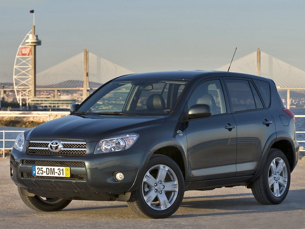 Toyota rav4 2006 года