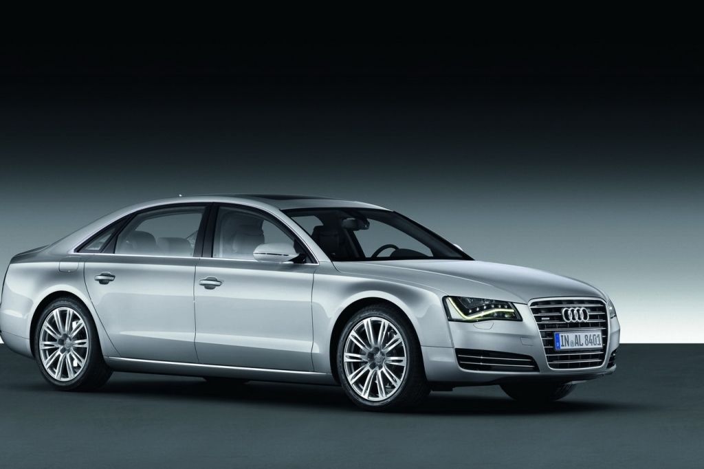 Audi a8 long d4