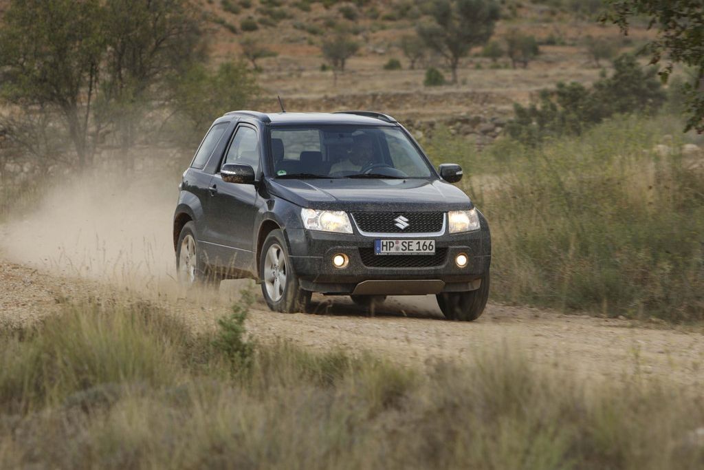 Suzuki grand vitara 3d