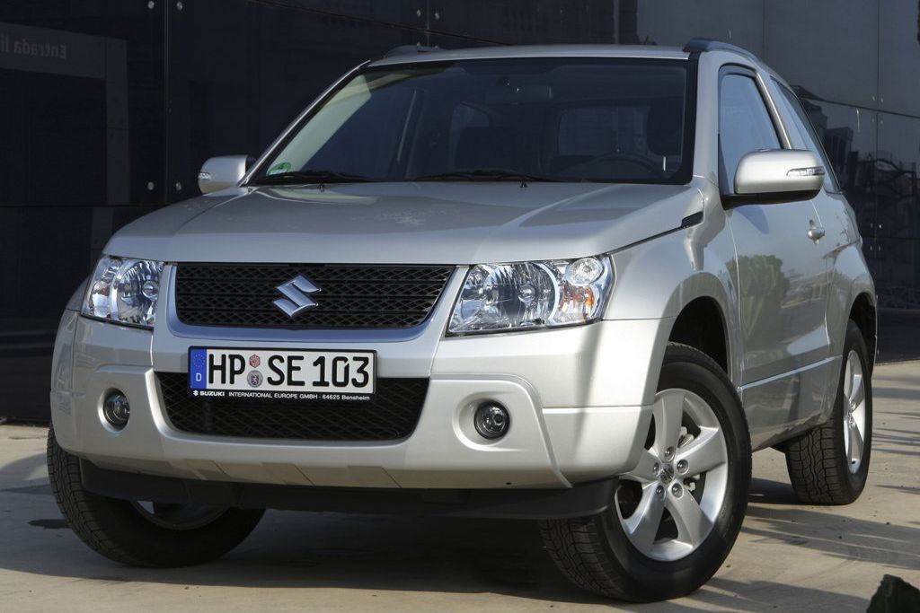 Suzuki grand vitara 3d