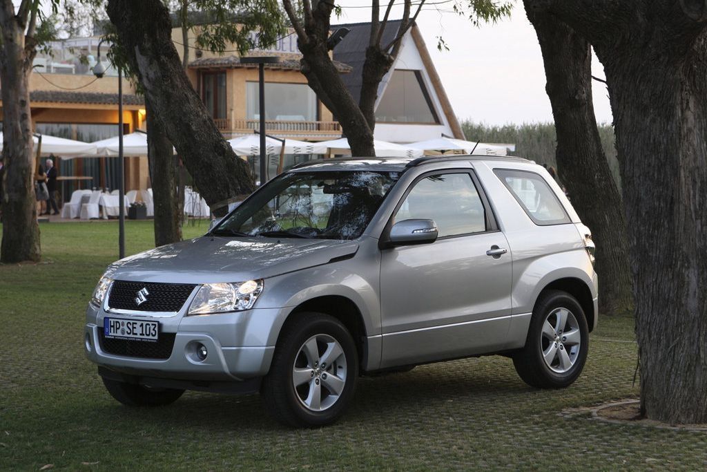 Suzuki grand vitara 3d