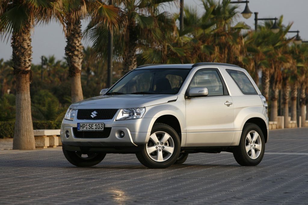 Suzuki grand vitara 3d