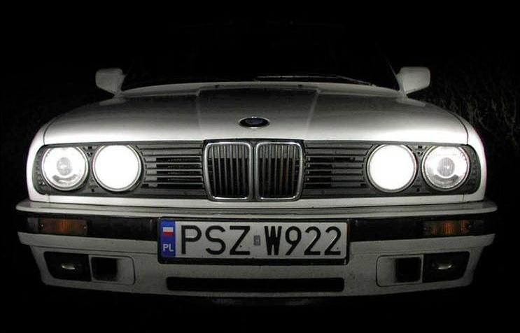 BMW Seria 3 E30 Coupe silniki, dane, testy • AutoCentrum.pl