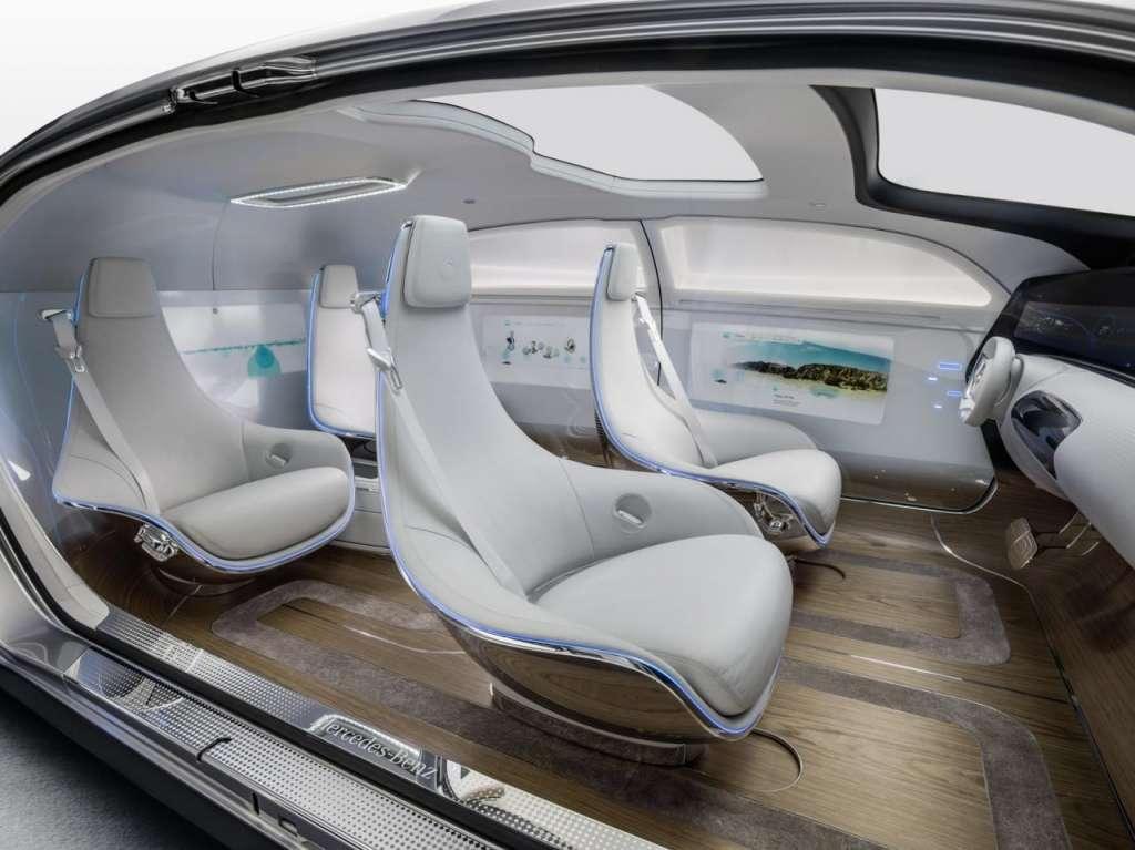 MercedesBenz F 015 Luxury in Motion przyszłość