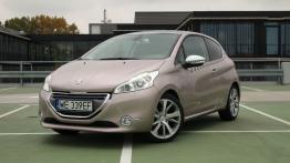 Peugeot 208 Hatchback 3d 1.6 VTI 120KM - galeria redakcyjna - widok z przodu