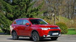 Mitsubishi Outlander III Facelifting - galeria redakcyjna - widok z przodu