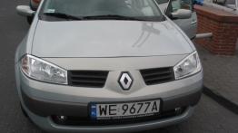 Renault Megane Grandtour 2.0 16V - przód - reflektory wyłączone