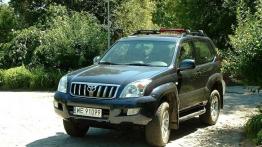 Toyota Land Cruiser 4.0 V6 (3d) - widok z przodu