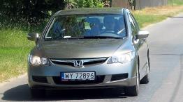 Honda Civic 4d - widok z przodu