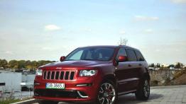 Jeep Grand Cherokee SRT8 - nic nie udaje