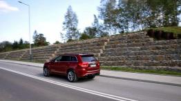 Jeep Grand Cherokee SRT8 - nic nie udaje