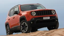 Jeep Renegade Trailhawk (2015) - wersja europejska - widok z przodu