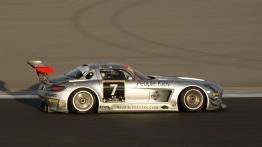 Mercedes SLS AMG GT3 w Dubaju - prawy bok