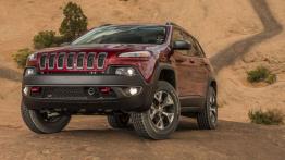 Jeep Cherokee KL (2014) Trailhawk - widok z przodu