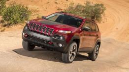 Jeep Cherokee KL (2014) Trailhawk - widok z przodu