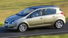 Opel Corsa Hatchback 5D - lewy bok