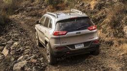 Jeep Cherokee KL (2014) Trailhawk - widok z tyłu