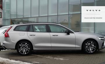 Volvo V60 II  Kombi Facelifting 2.0 B4 B 197KM 2024 Plus Motyw: Dark, zdjęcie 4