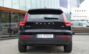 Volvo XC40 Crossover Facelifting 2.0 B3 163KM 2023 B3 (163+14) Benzyna, Plus Dark, zdjęcie 5