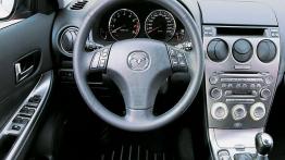 Mazda 6 I Hatchback - kokpit