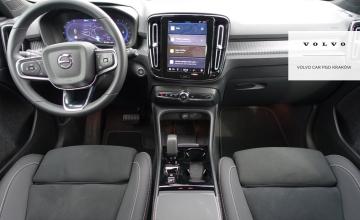 Volvo XC40 Crossover Facelifting 2.0 B3 163KM 2023 B3 (163+14) Benzyna, Plus Dark, zdjęcie 8