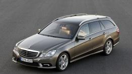 Mercedes E 500 W212 kombi - widok z góry