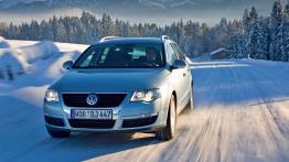 Volkswagen Passat 4-Motion - widok z przodu