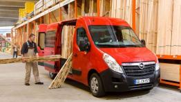 Opel Movano B Furgon - widok z przodu