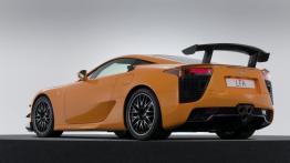 Lexus LFA Nurburgring Edition - tył - reflektory włączone