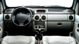 Renault Kangoo - pełny panel przedni