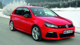 Volkswagen Golf R - prawy bok