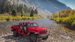 Jeep Gladiator - widok z przodu