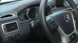 Volvo V70 2.0 D4 Drive-E - bezpieczny wybór