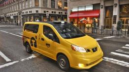 Nissan NV200 Taxi of Tomorrow - prawy bok