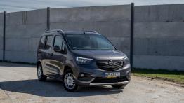 Opel Combo Life kontra Peugeot Rifter – starcie kombivanów!