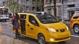 Nissan NV200 Taxi of Tomorrow - widok z przodu