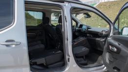 Opel Combo Life kontra Peugeot Rifter – starcie kombivanów!