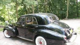 Cadillac Sixty Special - widok z tyłu