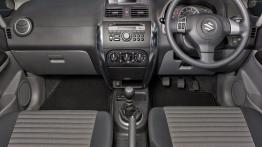 Suzuki SX4 FL - pełny panel przedni