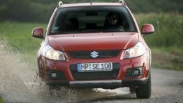 Suzuki SX4 FL - widok z przodu