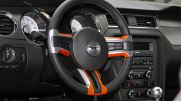 Ford Mustang GT - tuning Design-World - kokpit