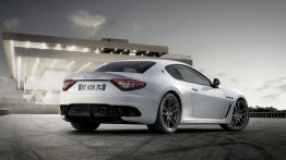 Maserati GranTurismo MC Stradale - widok z tyłu