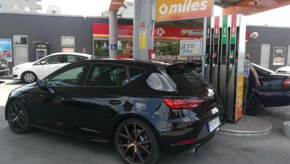 #SEAT #Leon #CupraR #Cupra #LeonCupraR #tankowanie #CircleK