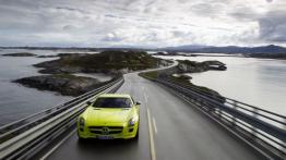 Mercedes SLS AMG E-Cell - widok z przodu