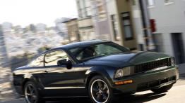 Ford Mustang Bullit - widok z przodu