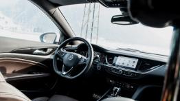 Opel Insignia GrandSport 2.0 Turbo 260 KM – czy najmocniejsza wersja musi być autem sportowym?