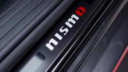 Nissan Juke NISMO - listwa progowa