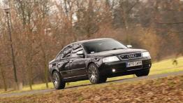 Audi A6 2.4 V6: Pozornie na każdą kieszeń