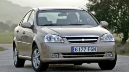 Chevrolet Nubira Sedan - widok z przodu